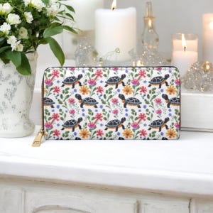 Floral Turtle Wallet Colorful Wildflowers, Cute Botanical Vegan Tortoise Zip Around Clutch Purse for Women, Box Turtle Zip Coin Purse