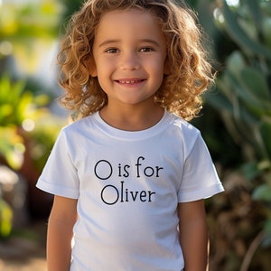 Camisa con letra de nombre personalizada para niños y niños pequeños, camisa divertida y linda para niños o niñas, camiseta retro de algodón pesado, regalo de cumpleaños para niños