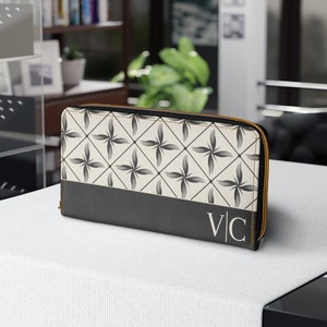 Cartera con cremallera con nombre personalizado de lujo, bolso con monograma de cuero vegano de diseñador premium, regalo de moda para bolso apto para animales para ella, patrón floral