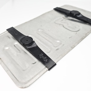 Magnetic license plate brackets for USA license plate
