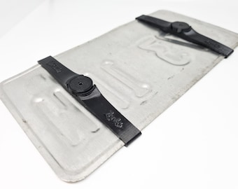Magnetic license plate brackets for USA license plate