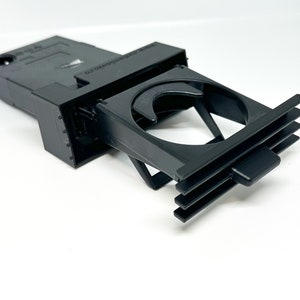 Mercedes w124 E class cup holder center left vent image 7