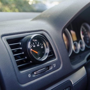 Volkswagen Golf Mk5 gauge pod