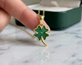 Naszyjnik z koniczynką szmaragdową na szczęście: zielona emalia, irlandzki urok