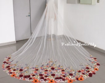 Secret Garden Flower Wedding Veil, Wildflower Wedding Veil, Unique Bridal Veil, Vintage Flowery Veil with Metal Comb,Custom Tulle Color Veil
