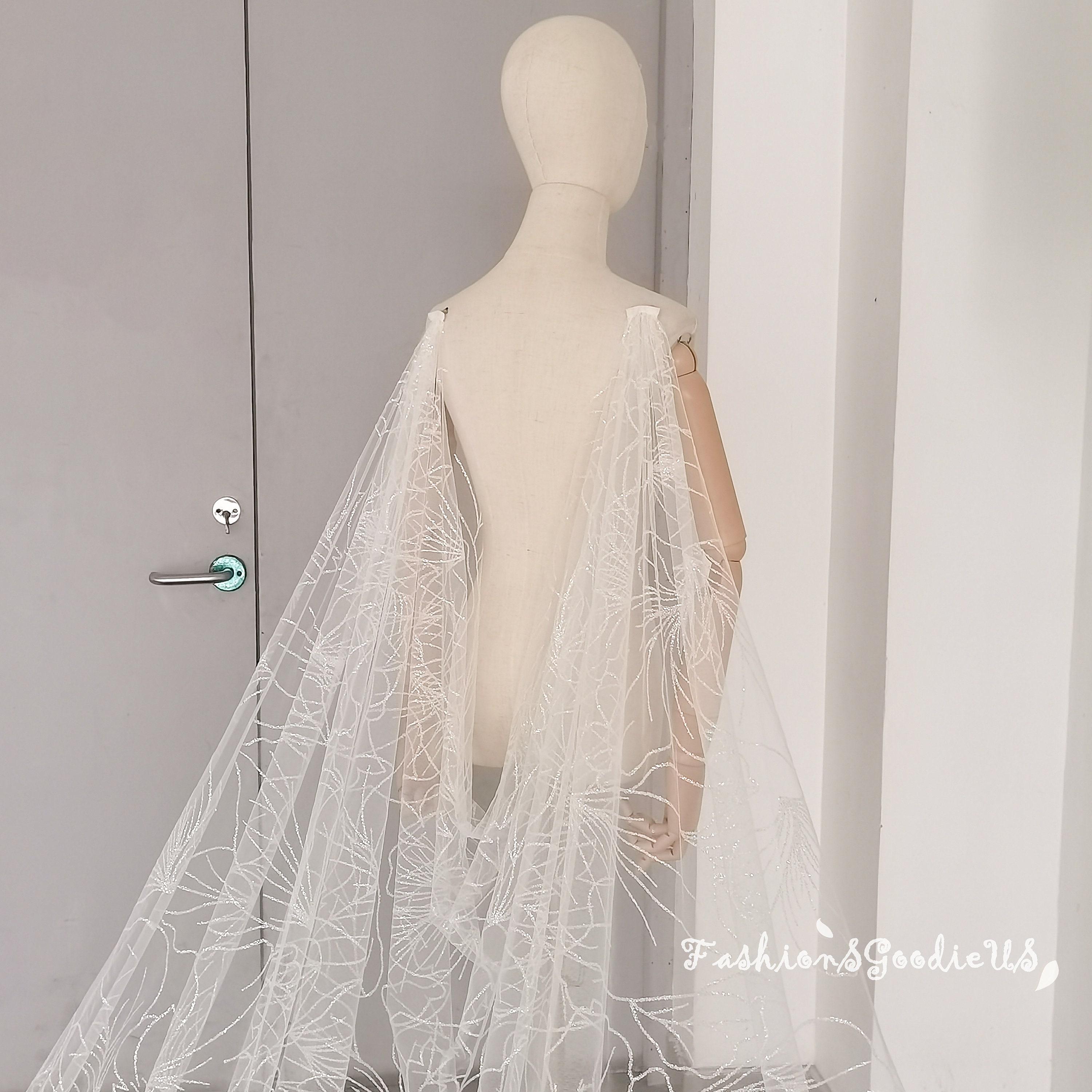 Shinny Silver Leaf V-Back Cape Veil, Gorgeous Shoulder Veil, Gold Glitter Wedding Veil, Special Design Bridal Veil, Halloween Sparkling Veil