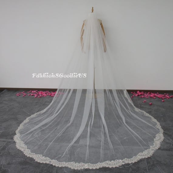 Sparkly Beading and Sequined Lace Wedding Veil, Shinny  display picture 3