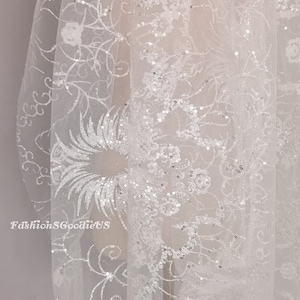 Shinny Glittery Bridal Veil, Sparkly Floral Wedding Veil, Elegant Sparkling Veil for Bride, One Layer Bridal Veil with Metal Comb, Veil