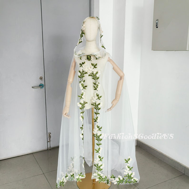Green Leaf Floral Daisy Cape Veil, Boho Leaf Cloak With Hood, Wedding ...