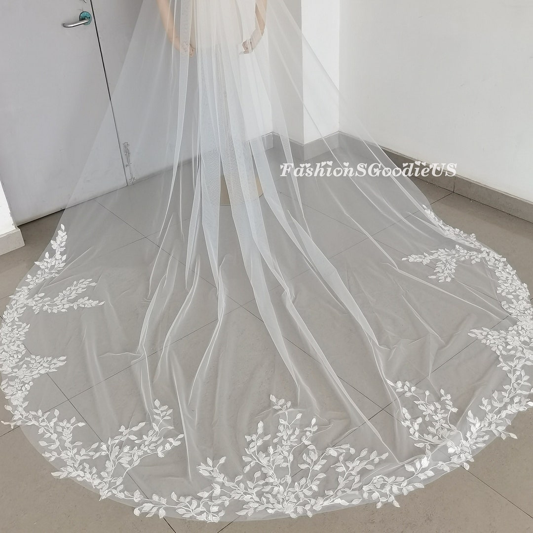 Short Bridal Veil Vine Leaf Lace