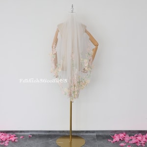 Blush Pink Flowers Wedding Veil, Pale Pink Flower with Green Leaf Bridal Veil, Dreamy Garden Flower Veil,Custom Length One Layer Bridal Veil
