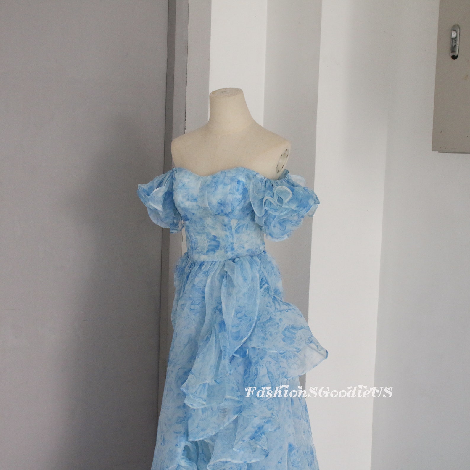Elegant Ruffle Trim Off Shoulder Floral Organza Prom Dress