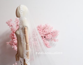 Boho Flower Lace Edge Bridal Veil, Mantilla Style, Minimalist Wedding Veil