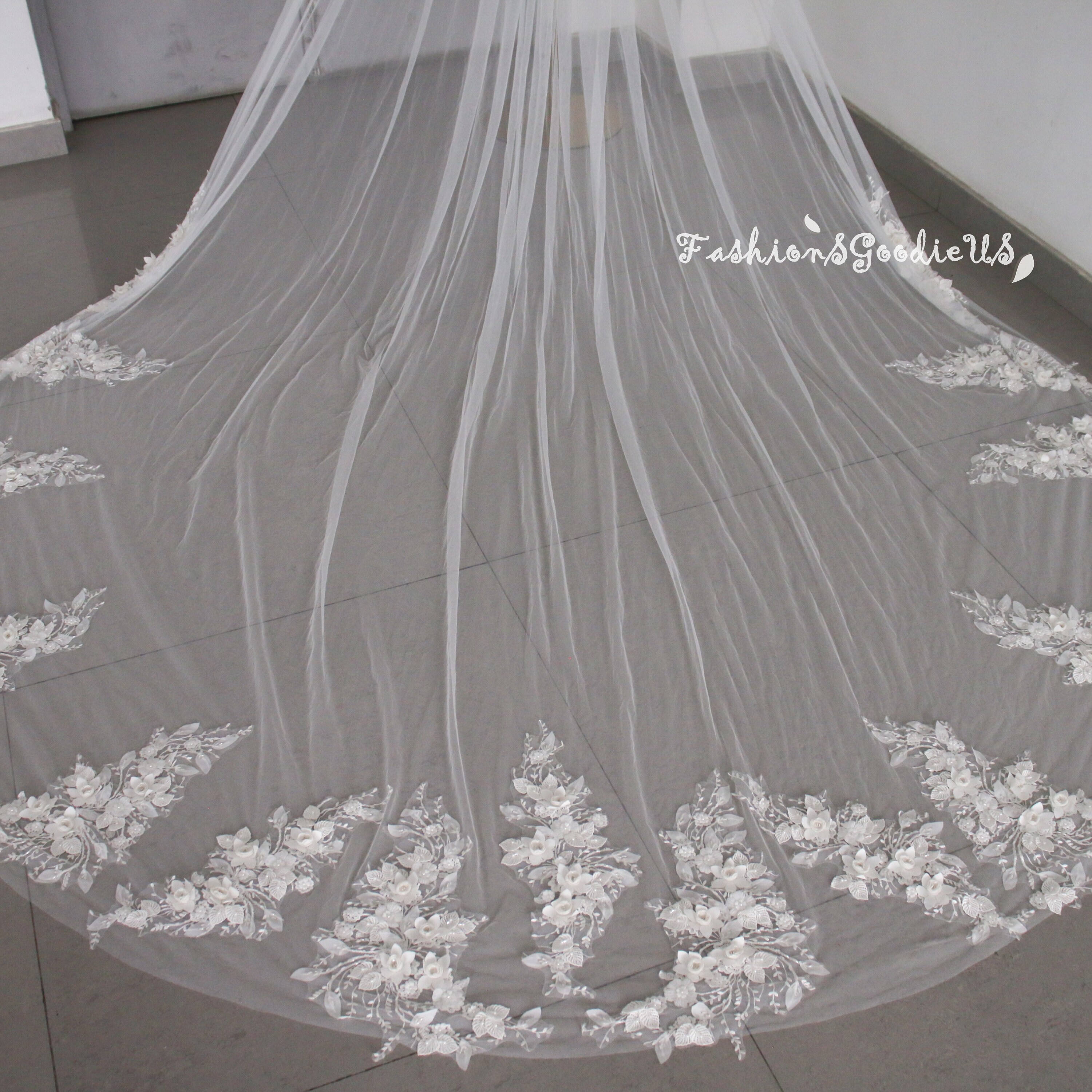 Romantic Flower Wedding Veil, Flowery Lace Veil With Beading, Vintage ...