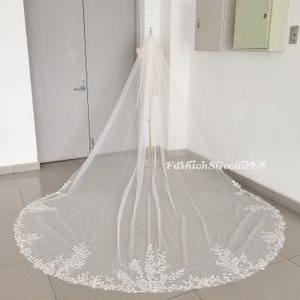 Leaf Lace Veil with Transparent Sequins, Leaf Wedding Veil, One Layer Bridal Veil, Cathedral Royal Long Wedding Veil, Boho Wedding Veil