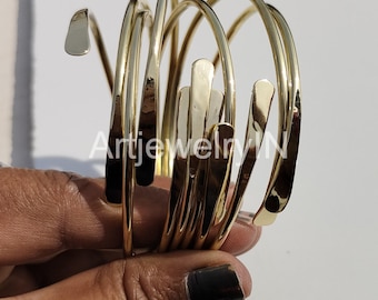 Juego de 5 brazaletes de latón: chapados en oro de 14k, pulsera hecha a mano.
