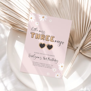 Kleine Fräulein Threenager Einladung 3. Geburtstag Einladung Mädchen 3rd Birthday Invite Threenage Dream Pastel Boho Gänseblümchen Geburtstag Canva, 094