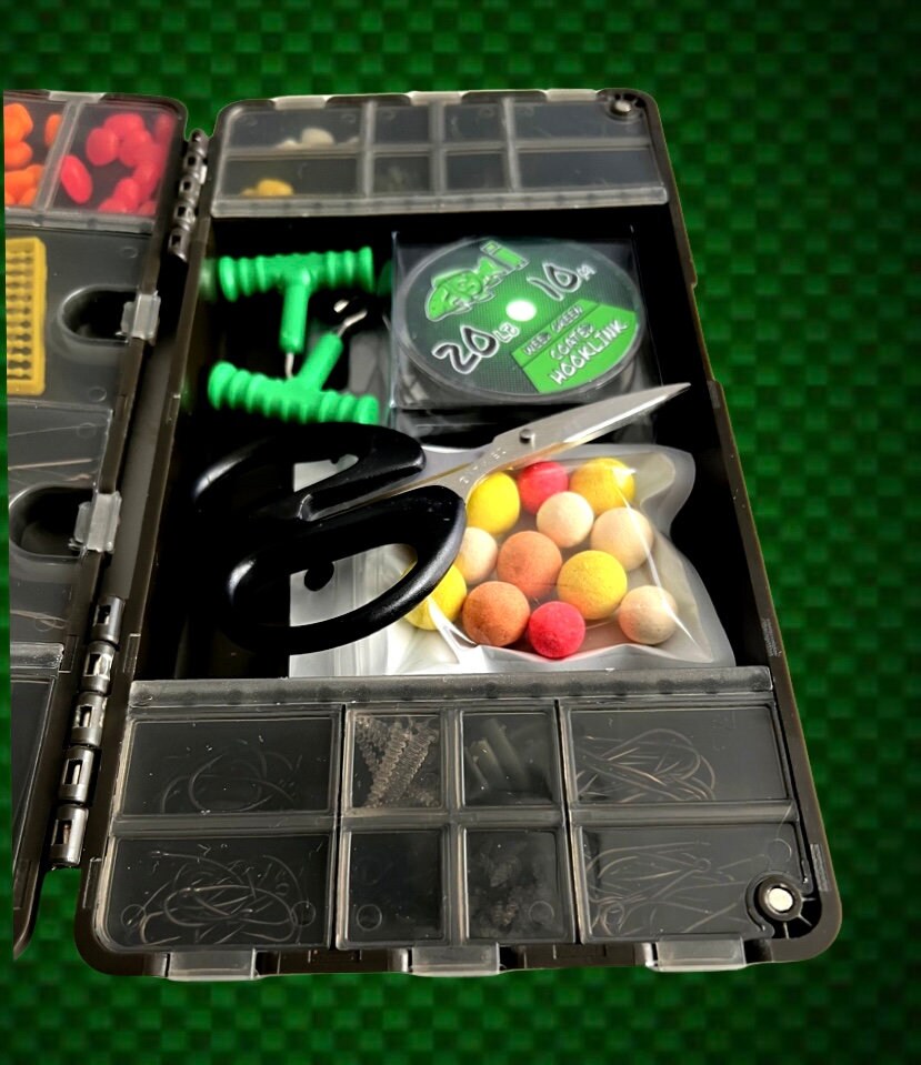 carp tackle box fully loaded Carp Fishing Tackle Box: Fully Loaded Rig Making Kit