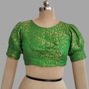 Women&#39;s Indian Designer Brocade Woven Boat Neck Puff Sleeves Saree Blouse