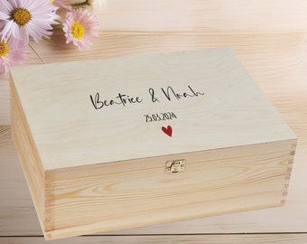 Erinnerungskiste Hochzeit Personalisiert Geschenk zur Hochzeit Erinnerungsbox - mit deinen Wunschnamen - Hochzeitsdatum-Herz