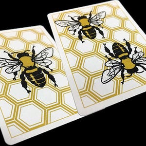 Carte da gioco di lusso a nido d'ape. Carte da gioco dell'ape!