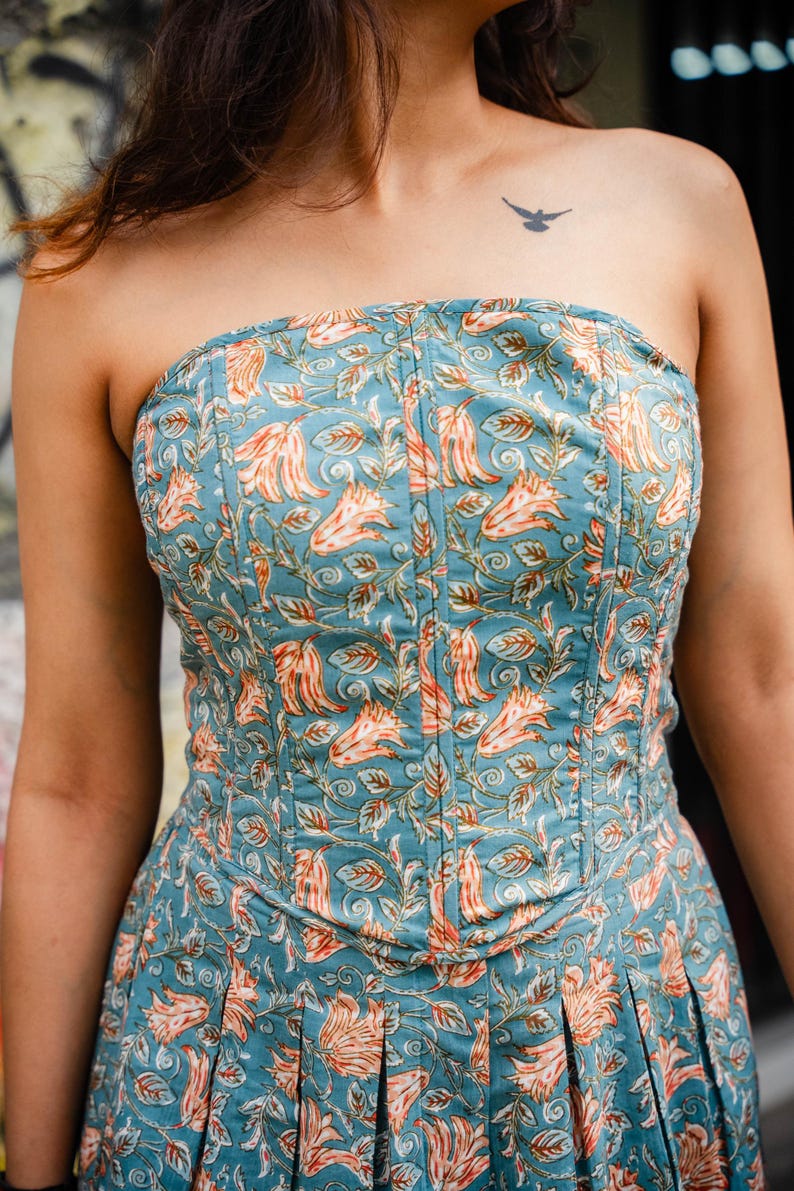 hard bandana corset top in floral hand block printed cotton and v shape hem for women- Odhanon