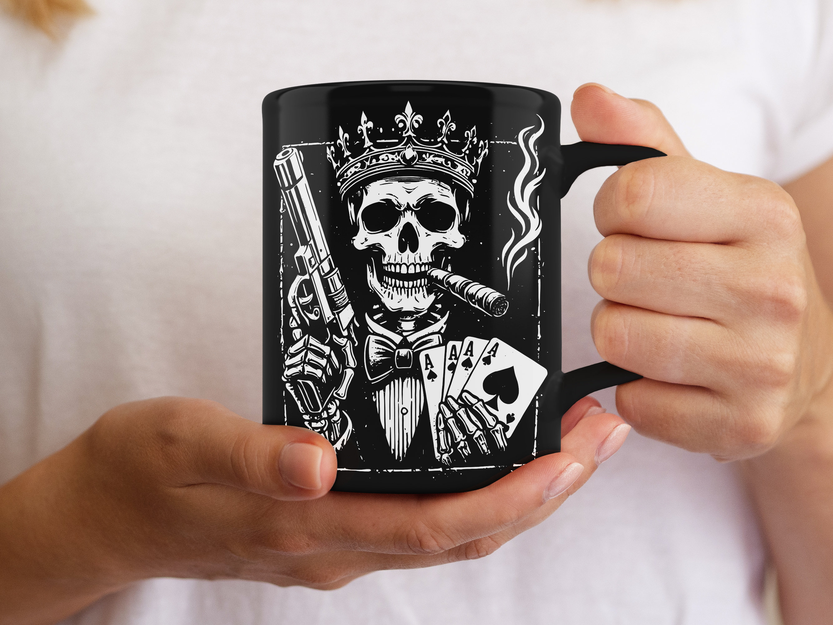 Skeleton King SVG, Crâne et Couronne PNG, Squelette fumant un cigare
