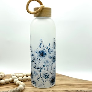 Personalized Glass Water Bottle, 25oz Frosted Glass Tumbler, Blue Floral Gift for Friend, Eco Friendly Drinkware with Bamboo Lid