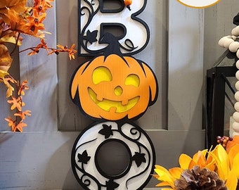 Spooky Hand-Painted Wooden 'Boo' Jack-o-Lantern Wall Hangers – Perfect Halloween Decor!