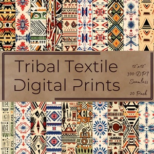 Può includere: Una collezione di 20 stampe digitali senza cuciture con disegni tessili tribali. Ogni stampa presenta un motivo unico con forme geometriche e colori vivaci, tra cui rosso, blu e beige. Le stampe sono 30,48 cm x 30,48 cm e 300 DPI.