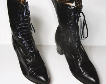 Antique Stylish Stout Black Leather Victorian Edwardian Era Women's Granny High Lace Up Boots