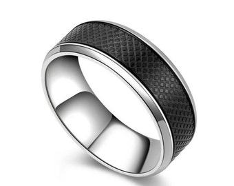 Western Style High Quality Stainless Steel Rings for Men: Black and White Titanium Steel Fashion Jewelry