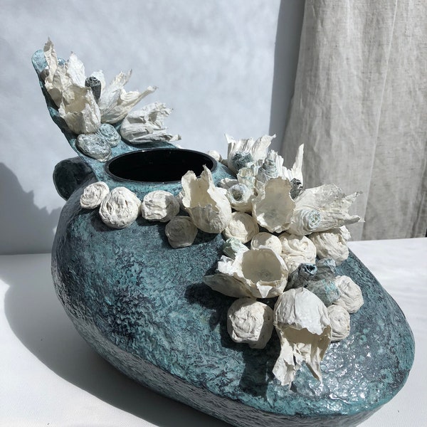 Vase Pulpart Pappmache, mit Blüten,antike Optik,aus Papier gefertigt,dekoratives handgemachtes Gefäß,organisch,floral, mit Wasser befüllbar