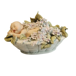 Giuseppe Armani Capodimonte Florence Lilac Baby Figurine