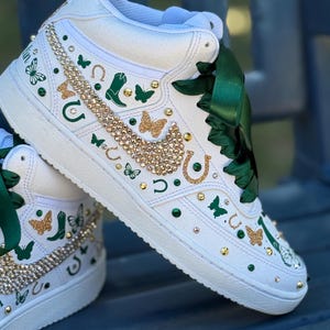 Custom Fifteenth Birthday Nike Shoes, Quinceañera Nike Shoes, Quinceañera shoes sneakers, Sweet 16 Shoes, Mis XV años