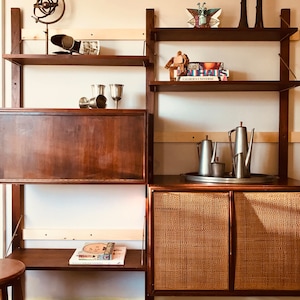 Vintage MCM Teak Modular Wall Unit 2.5 Bays - Bruksbo Torbjørn Afdal + Jack Cartwright (?) - 3 Cabinets + 4 Shelves - very good condition!