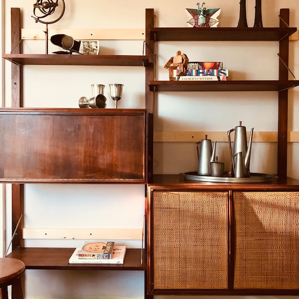 Vintage MCM Teak Modular Wall Unit 2.5 Bays - Bruksbo Torbjørn Afdal + Jack Cartwright (?) - 3 Cabinets + 4 Shelves - very good condition!