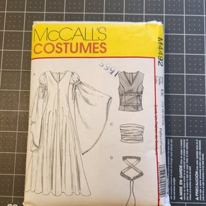 McCalls Pattern 4492 Medieval Renaissance Dress Costume Sz 14 16 18 20 Uncut