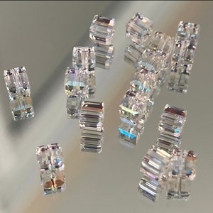 Swarovski Crystal Beads - Choice 4mm or 6mm Crystal Cube Beads - Crystal CLEAR - SO SPARKLY! - Packages of 6 & 12 Beads (#898)