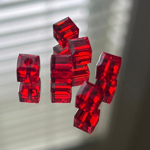 Swarovski Crystal Beads - Choice of 4mm & 6mm Faceted Cube Crystal Beads - Light Siam (Red) - Packages of 6 or 12 Beads (#380)