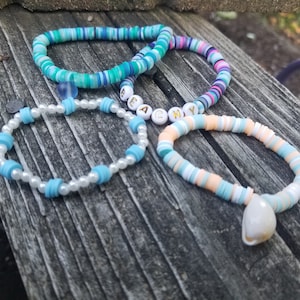 4 Flat bead Bracelets, Anklets, multi color, turtle charm cowley shell