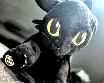 TOOTHLESS, How To Train Your Dragon, Build A Bear, Dreamworks 14” (23" with Tail) Black Plush Night Fury Stuffed Toy with Sound Effects!