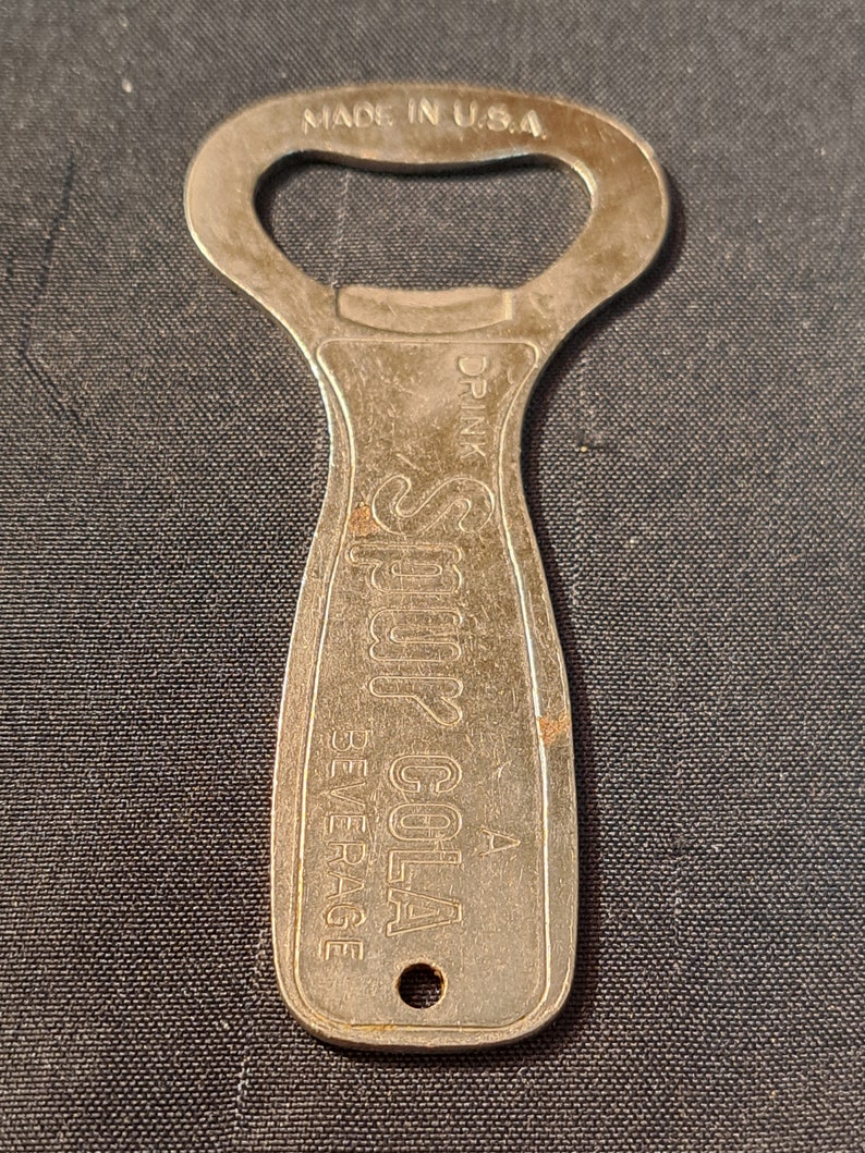 Promotional SPUR Cola Bottle Opener Pop Rare Lot HILTON Hotels VEEDER