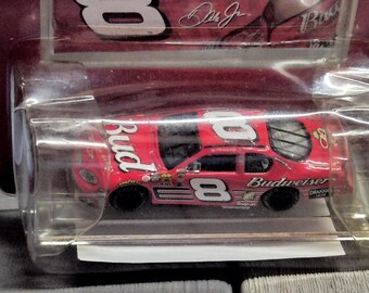 LE Dale Earnhardt Jr. NASCAR #8 Budweiser 2004 Monte Carlo 1:24 - Scale