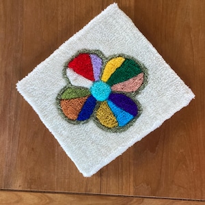 Mini tufting rug