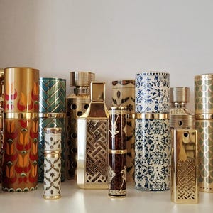 Guerlain, collezione di contenitori vuoti per profumi vintage, senza profumo. Modelli vintage e rari degli anni '60-2000.