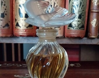 Crystal bottle by Lalique L'Air du temps Nina Ricci