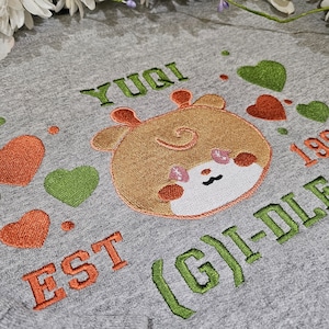 Yuqi crewneck