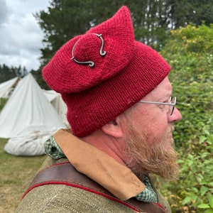 Hand-Knit Double-Layer Voyageur Toque / Machault Cap