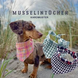 Handmade, personalized muslin dog scarf - Checkered & reversible, perfect for everyday life with a dog